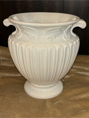 Lenox Butler's Pantry Ivory Embossed Large 11" Ceramic Canister Jar.